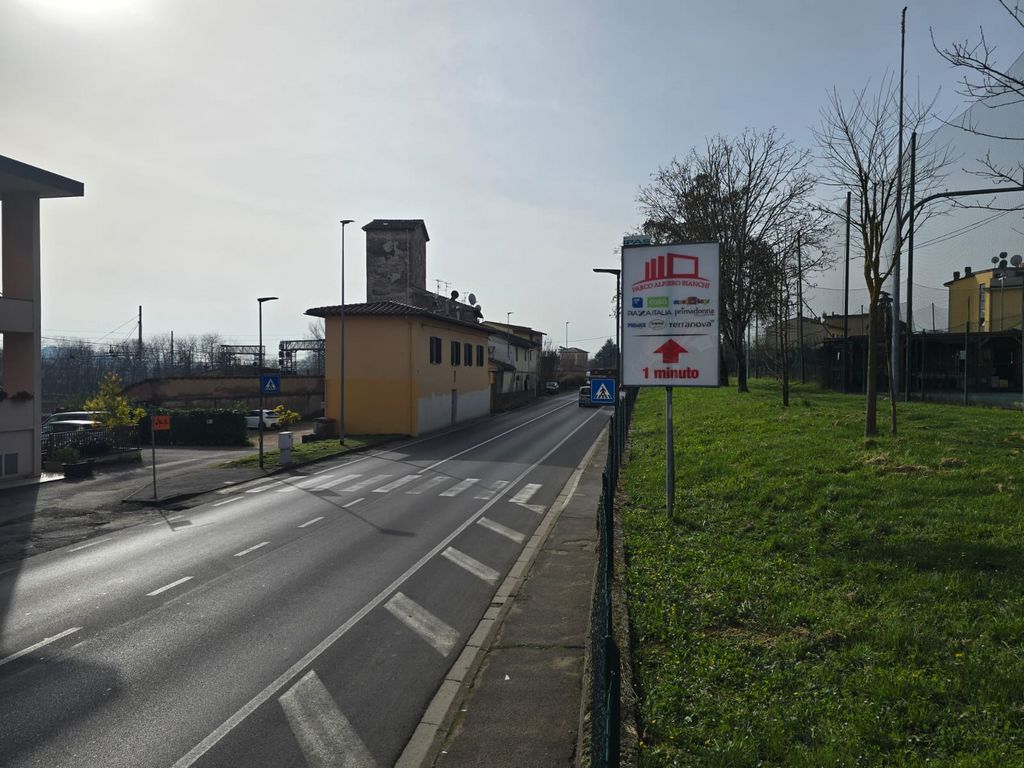Impianto CARTELLONISTICA a Figline e Incisa Valdarno, in zona Ristorante Pizzeria 