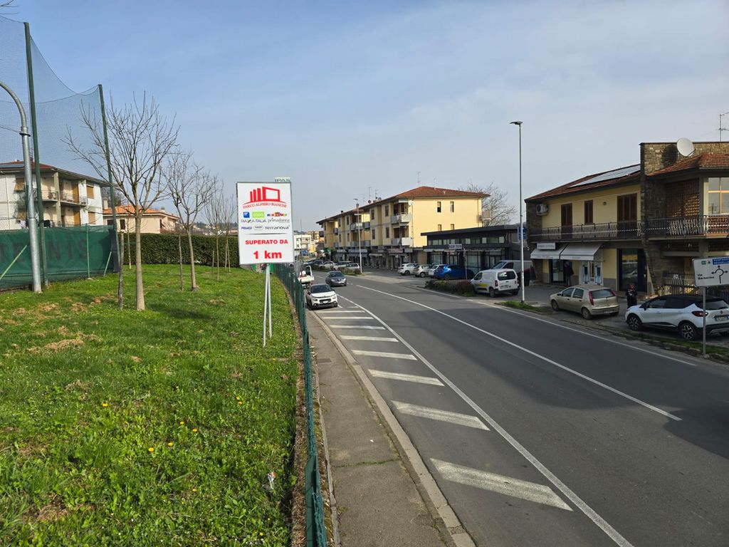 Impianto CARTELLONISTICA a Figline e Incisa Valdarno, in zona Ristorante Pizzeria 