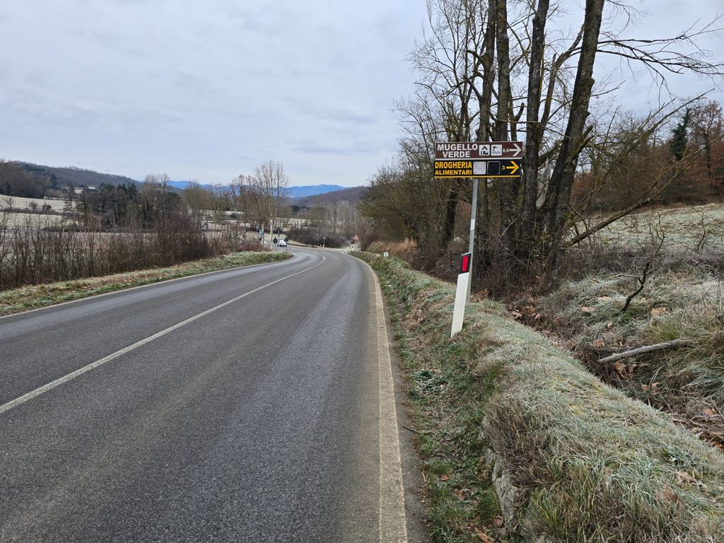 Impianto FRECCE / PREINSEGNE a Scarperia e San Piero, in zona Tamoil