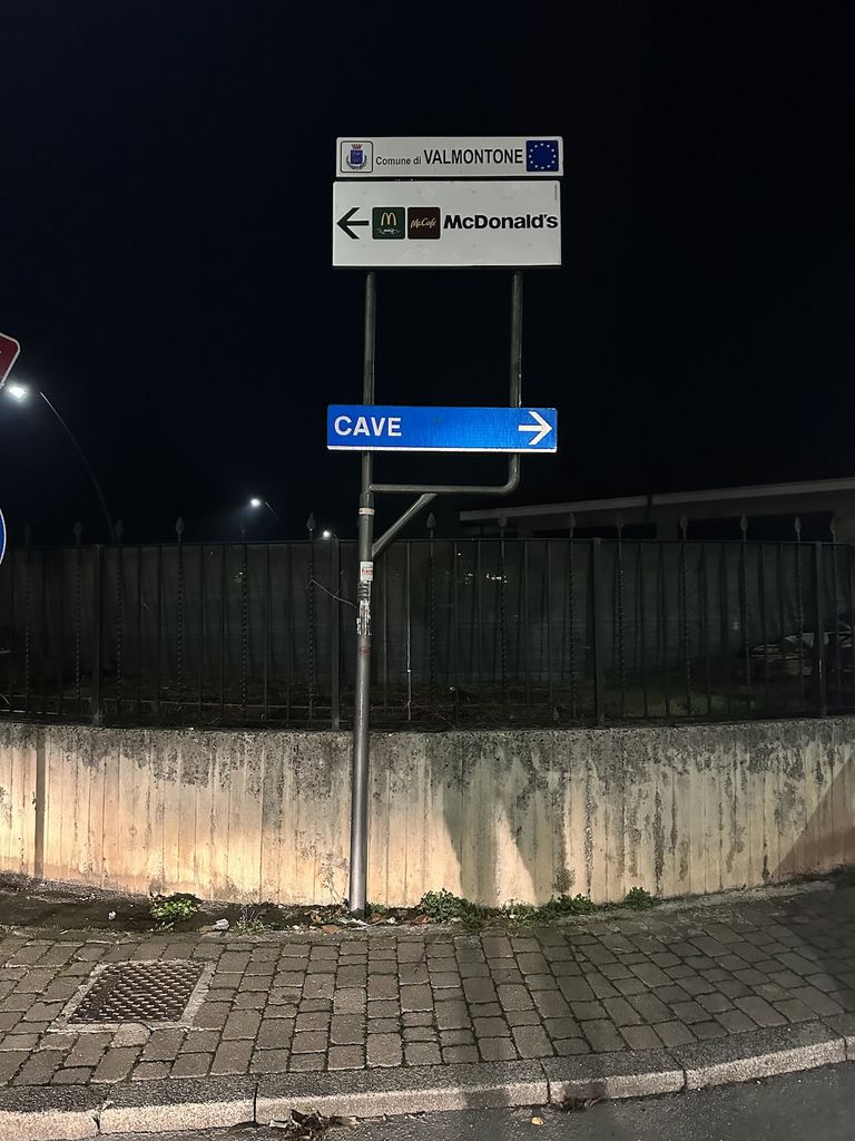 Impianto FRECCE / PREINSEGNE a Valmontone, in zona Conad