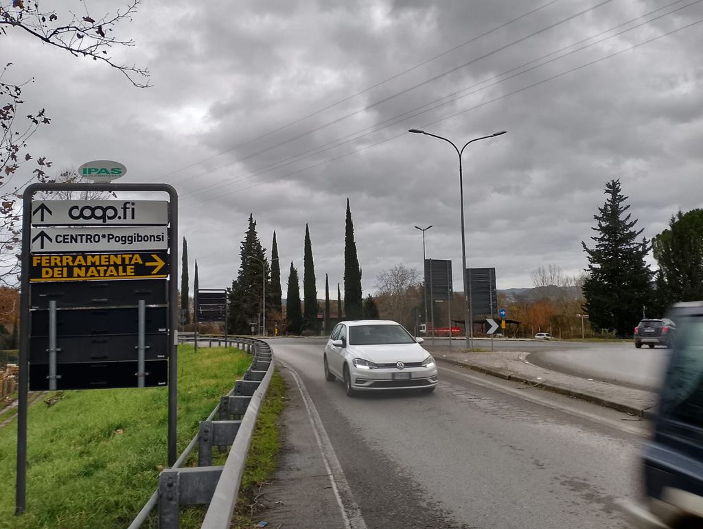 Impianto FRECCE / PREINSEGNE a Poggibonsi, in zona Marino Fa Mercato