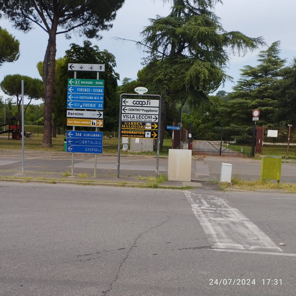 Impianto FRECCE / PREINSEGNE a Poggibonsi, in zona Santuario di Santa Maria al Romituzzo