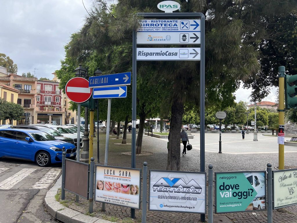 Impianto FRECCE / PREINSEGNE a Iglesias, in zona Hi Cream