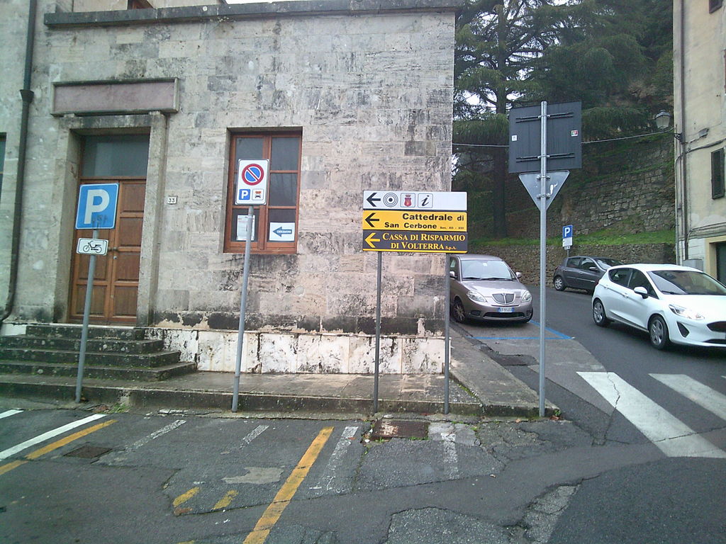 Impianto FRECCE / PREINSEGNE a Massa Marittima, in zona Le Due Isole