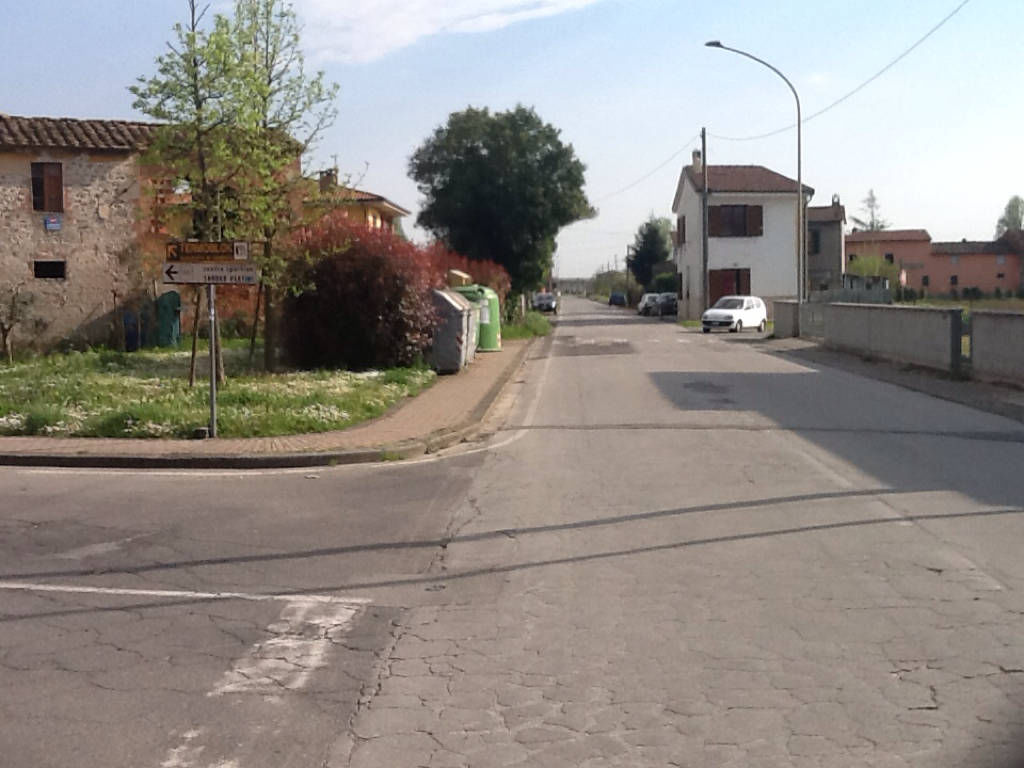 Impianto FRECCE / PREINSEGNE a Ponte Buggianese, in zona Moda Capelli