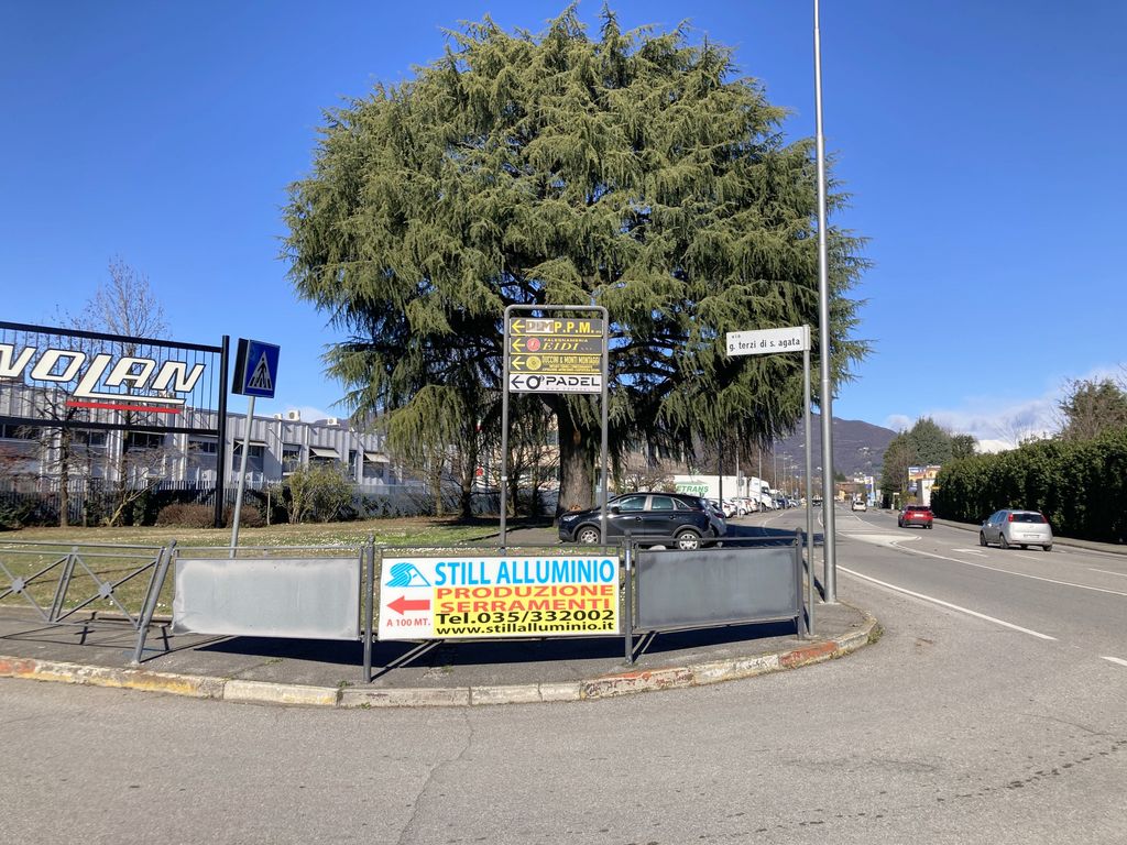 Impianto FRECCE / PREINSEGNE a Brembate di Sopra, in zona Derek 2.0
