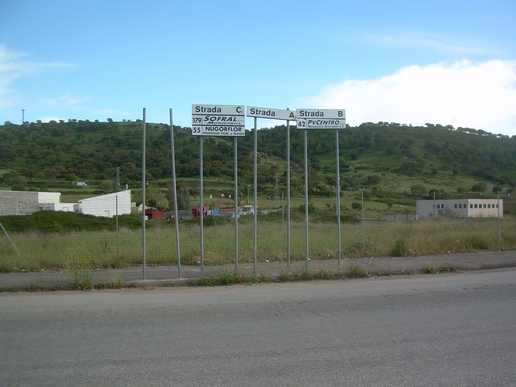 Impianto FRECCE / PREINSEGNE a Nuoro, in zona Expert