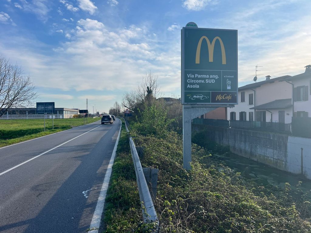 Impianto CARTELLONISTICA a Acquafredda, in zona Scuola Primaria Caduti di Piazza Loggia