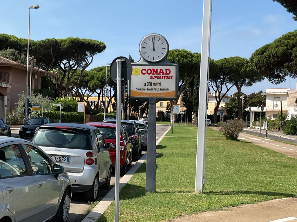 Impianto OROLOGIO a Sabaudia, in zona Pizza Italia