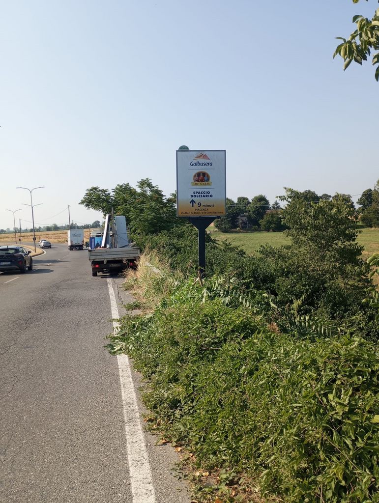 Impianto CARTELLONISTICA a Piacenza, in zona Bar Topolina