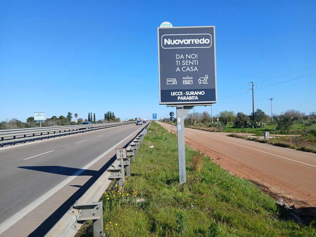 Impianto CARTELLONISTICA a Galatina