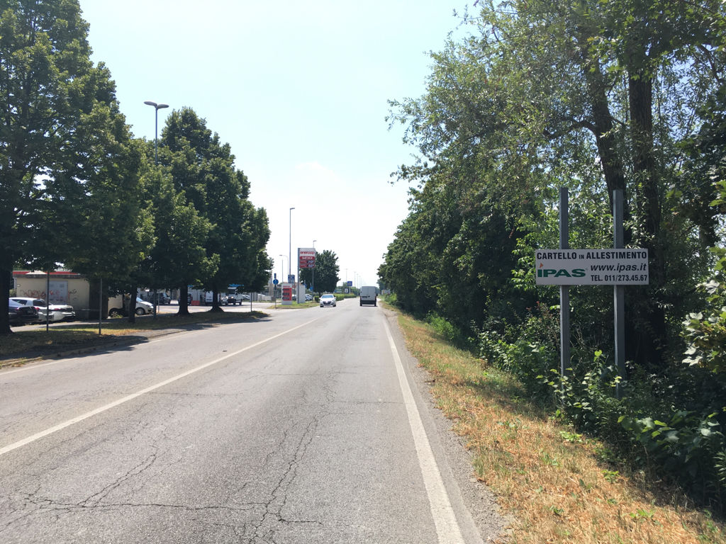 Impianto CARTELLONISTICA a Guastalla, in zona EUROSpin
