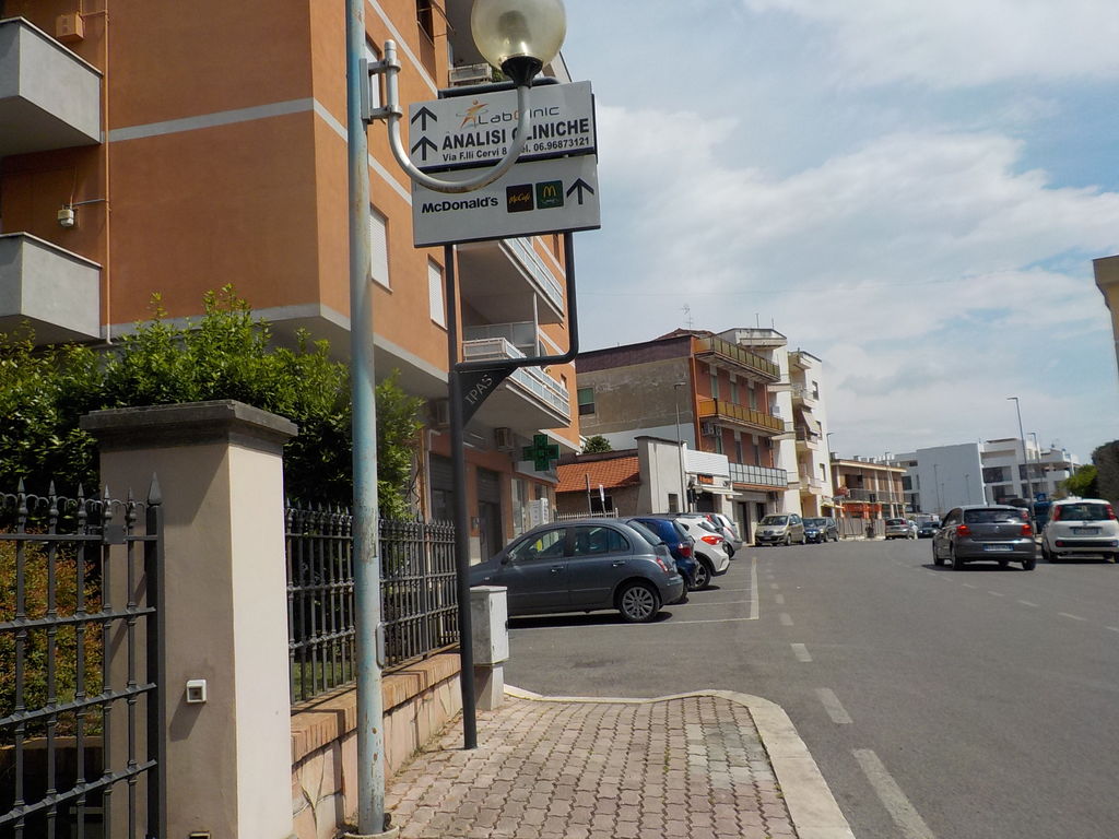 Impianto FRECCE / PREINSEGNE a Cisterna di Latina, in zona Caffé Paolessi