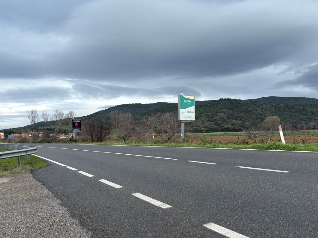 Impianto CARTELLONISTICA a Castiglione della Pescaia, in zona Da Anna