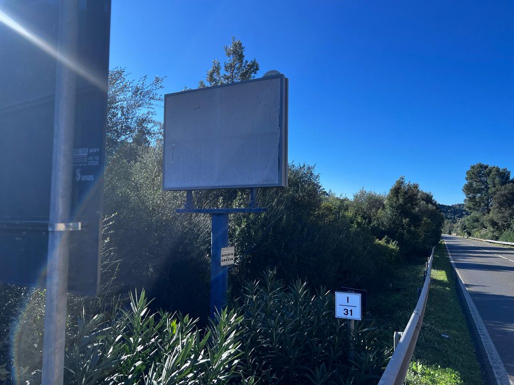 Impianto CARTELLONISTICA a Iglesias, in zona Piazza Ponte Cartau