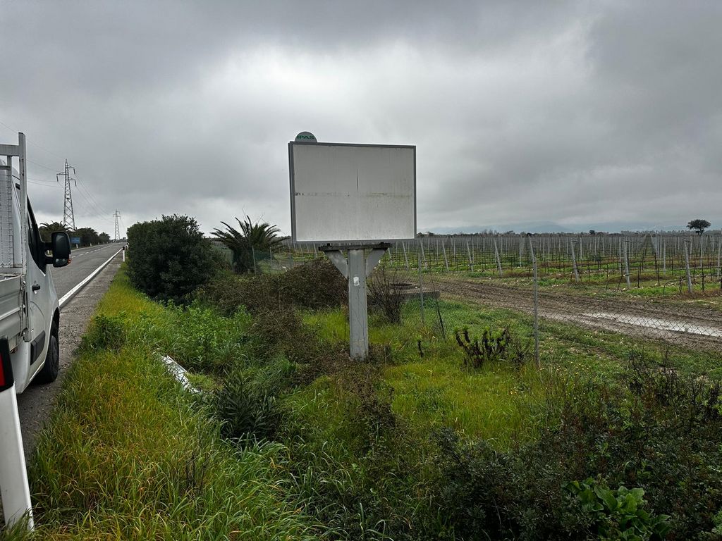 Impianto CARTELLONISTICA a Alghero, in zona Nostra Signora dell'Uva