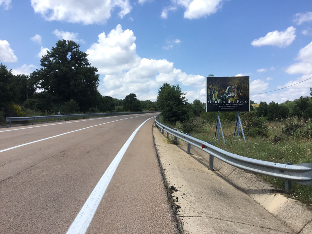Impianto CARTELLONISTICA a Villagrande Strisaili, in zona Ristorante il Nido dell'Acquila