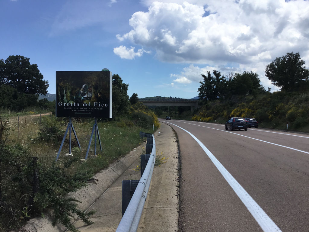Impianto CARTELLONISTICA a Villagrande Strisaili, in zona Ristorante il Nido dell'Acquila