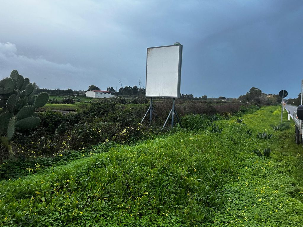 Impianto CARTELLONISTICA a Oristano