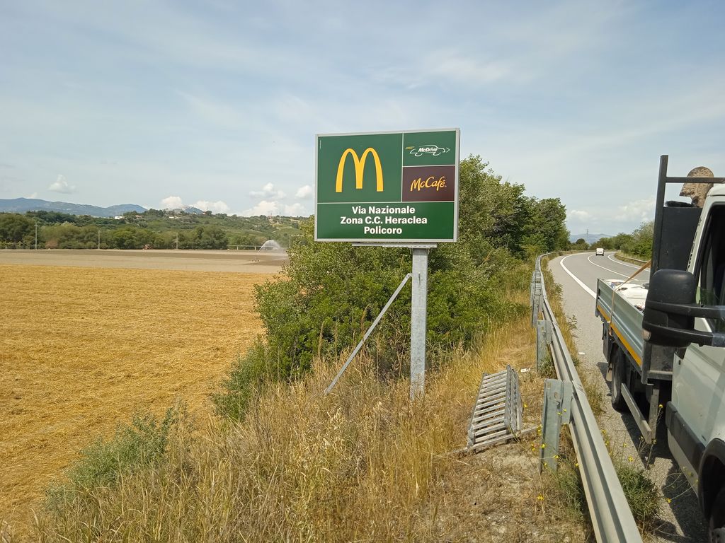 Impianto CARTELLONISTICA a Rotondella