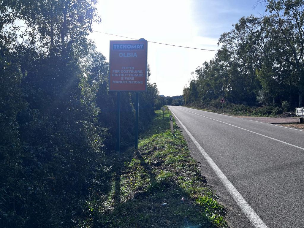 Impianto CARTELLONISTICA a Arzachena