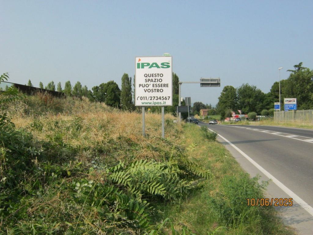 Impianto CARTELLONISTICA a Imola, in zona Feel Sushi