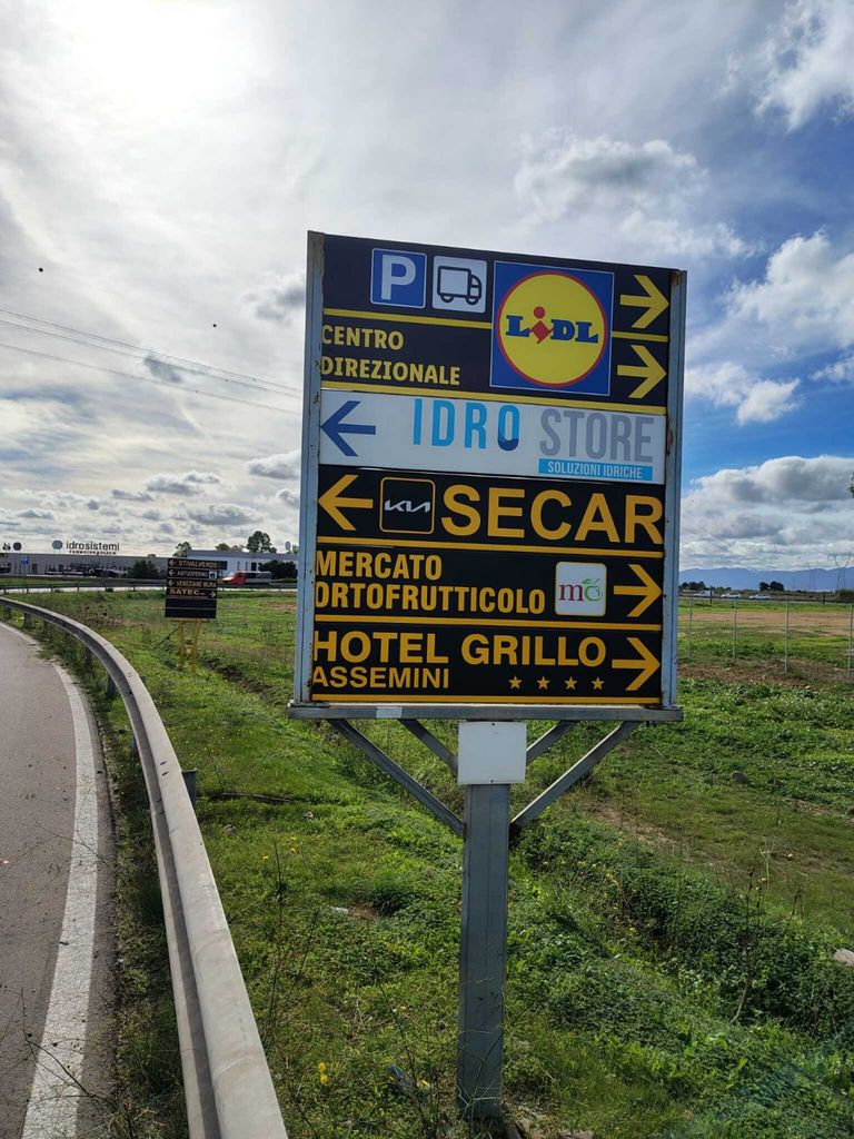 Impianto FRECCE / PREINSEGNE a Sestu, in zona Eva Arredamenti