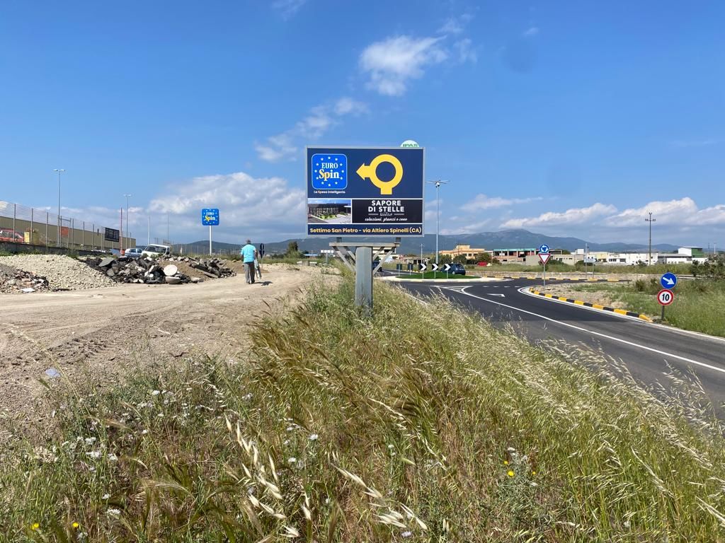 Impianto CARTELLONISTICA a Settimo San Pietro, in zona EuroSpin