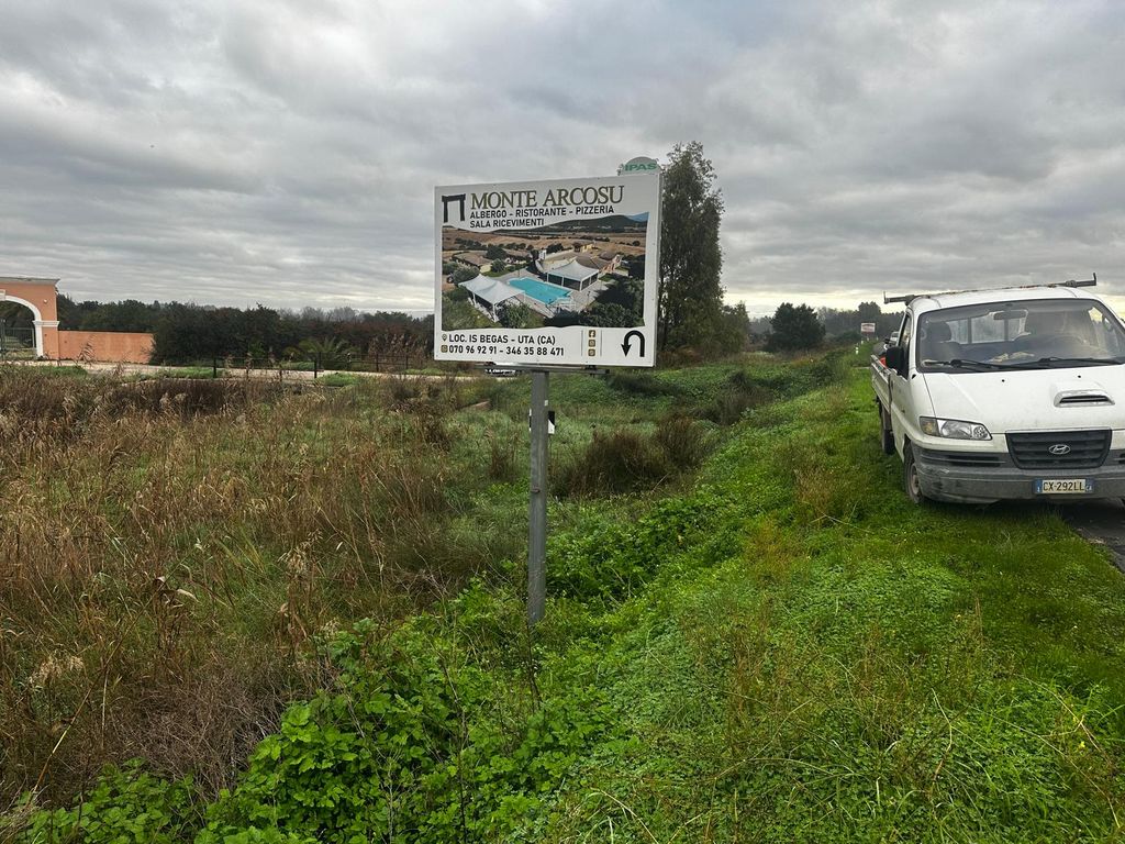 Impianto CARTELLONISTICA a Uta