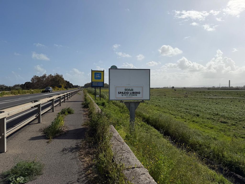 Impianto CARTELLONISTICA a Cabras, in zona Chiesa evangelica dei Fratelli