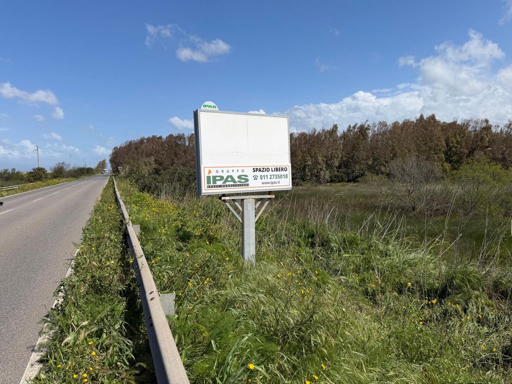 Impianto CARTELLONISTICA a Arborea