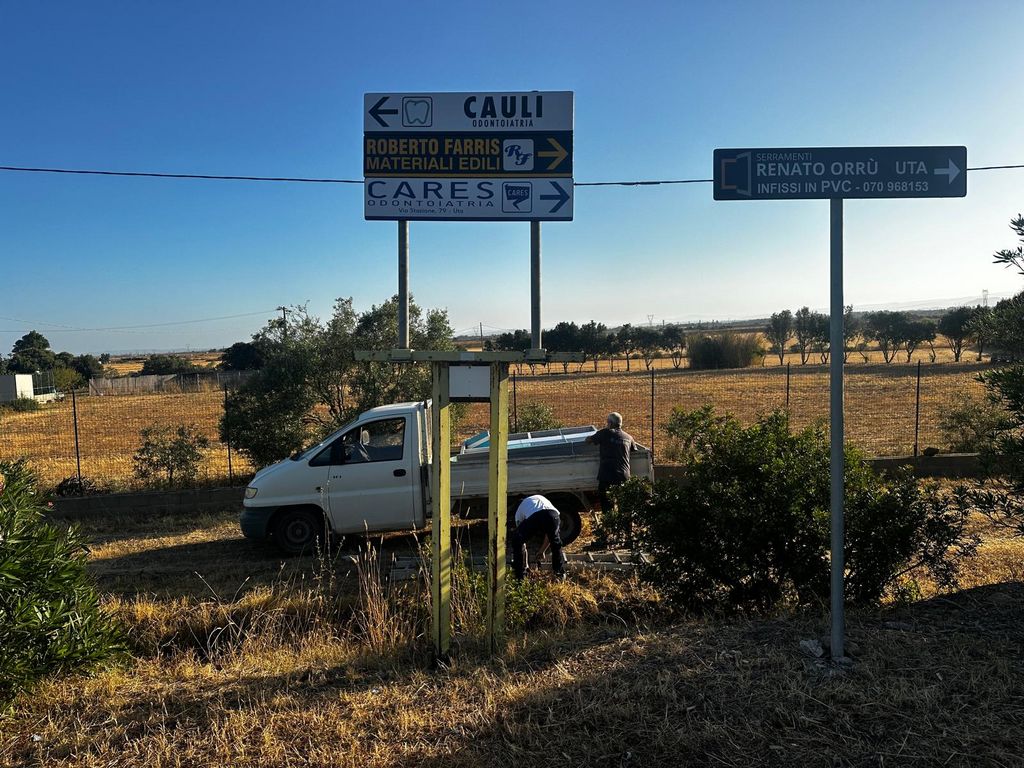 Impianto FRECCE / PREINSEGNE a Villaspeciosa, in zona Supermercato ISA - La Rotonda
