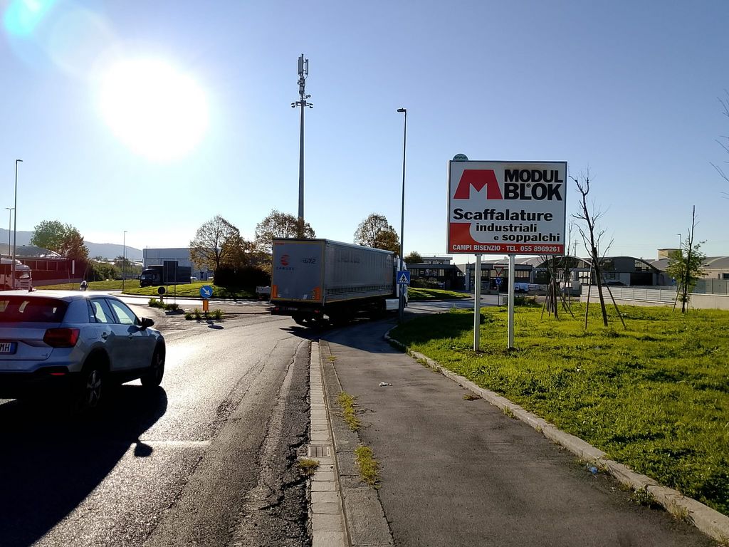 Impianto CARTELLONISTICA a Montemurlo, in zona Penny