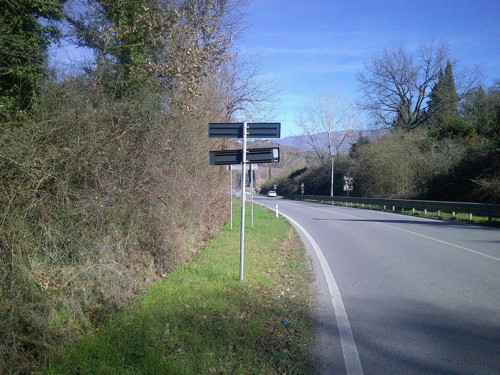 Impianto FRECCE / PREINSEGNE a Reggello, in zona Mobilmoda
