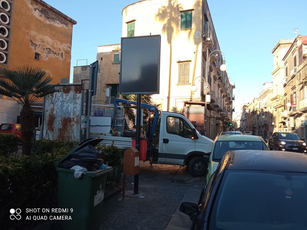 Impianto TABELLA a Torre Annunziata, in zona Xing Qui Mao Yi