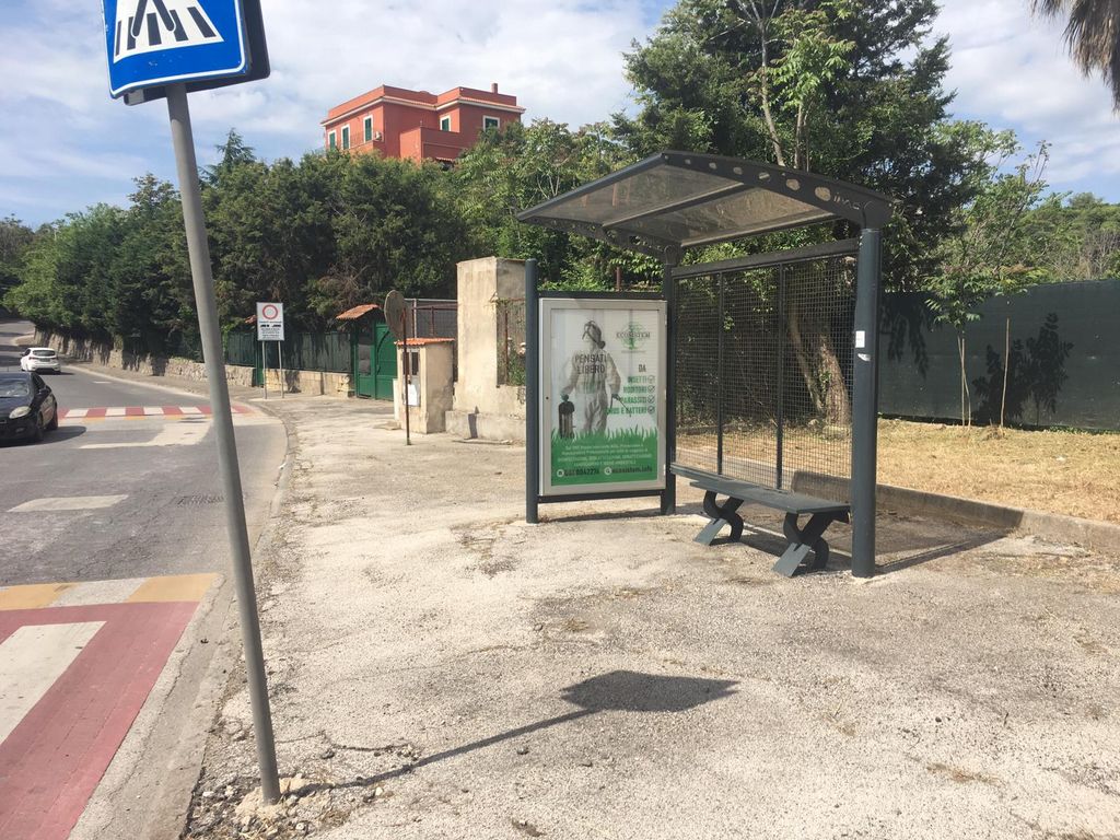 Impianto PENSILINA a Pozzuoli, in zona Chiesa della Santa Croce