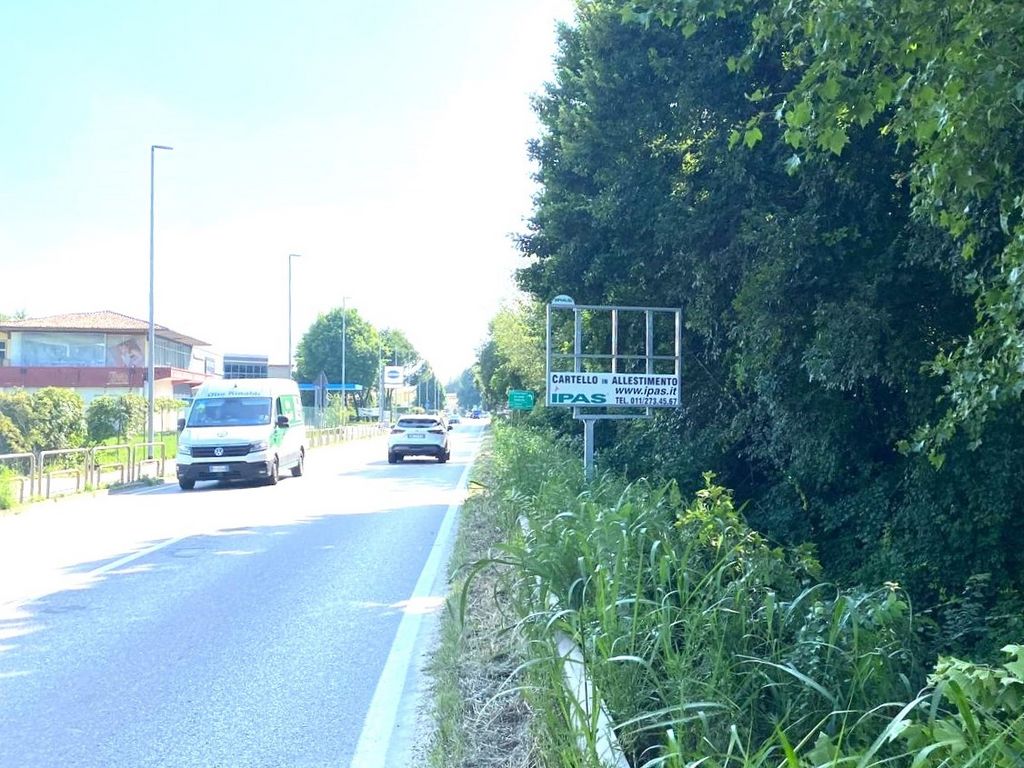 Impianto CARTELLONISTICA a Nuvolera, in zona Chiesa di San Lorenzo
