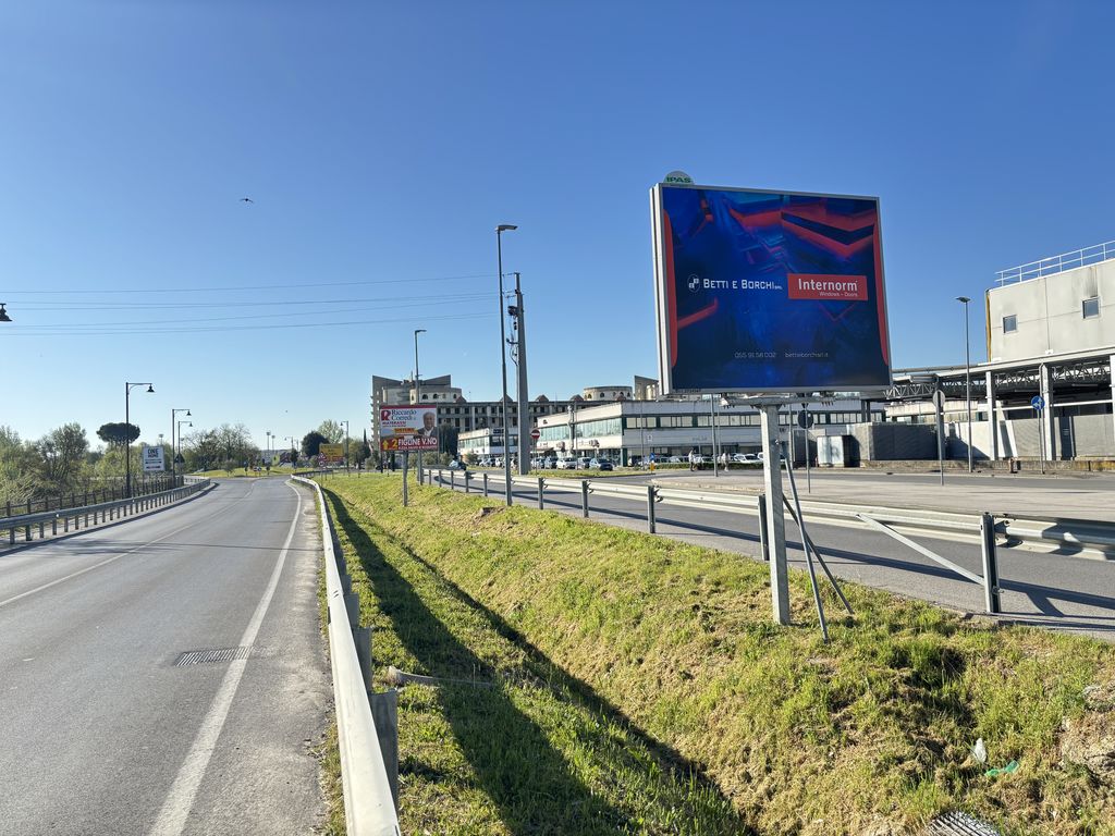 Impianto CARTELLONISTICA a Figline e Incisa Valdarno, in zona Centro Commerciale Coop.fi
