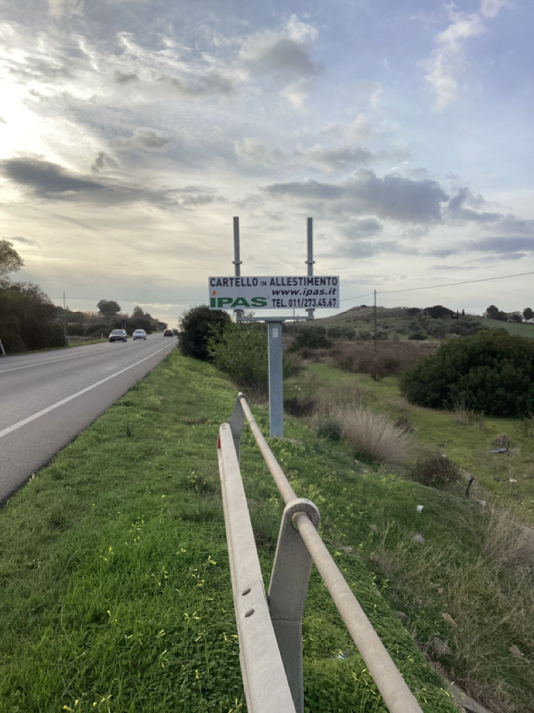 Impianto CARTELLONISTICA a Quartucciu, in zona Hotel I Ginepri
