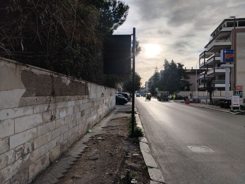 Impianto CARTELLONISTICA a Trani, in zona Il Patriarca