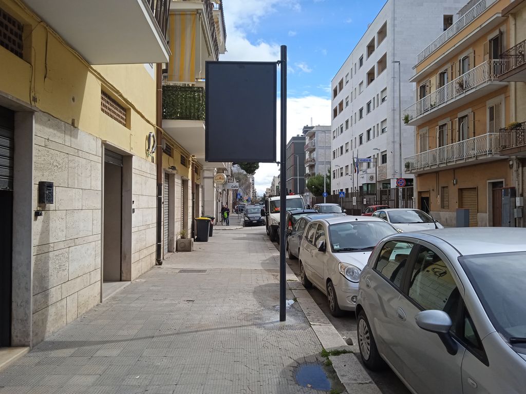 Impianto CARTELLONISTICA a Trani, in zona River Beer