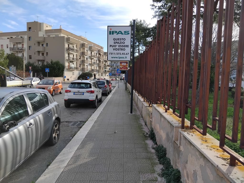 Impianto CARTELLONISTICA a Trani, in zona Well's Fargo