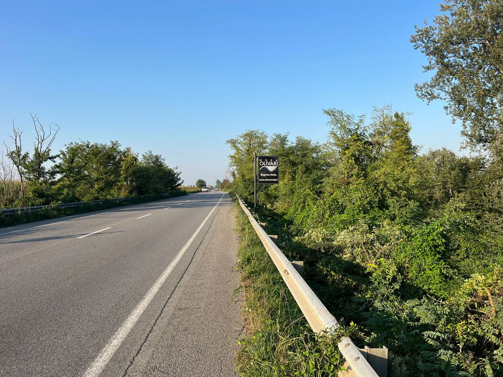 Impianto CARTELLONISTICA a Manerbio, in zona Manerbio - le cupole