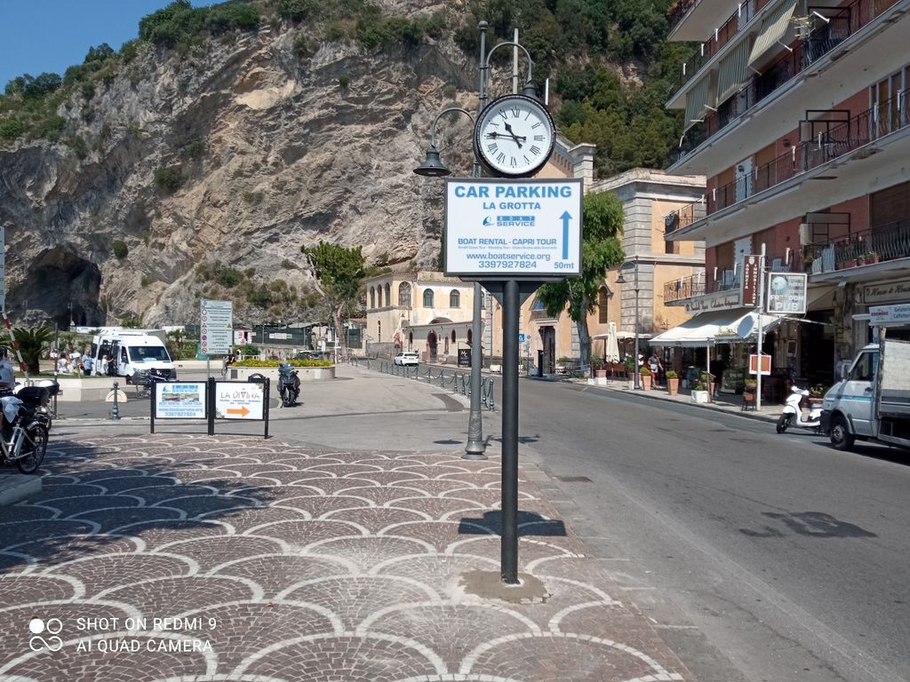 Impianto OROLOGIO a Maiori, in zona Gelateria La Divina
