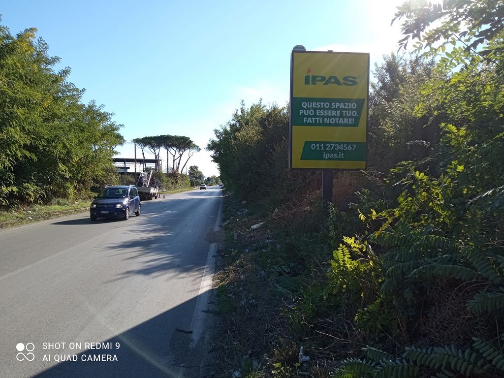 Impianto CARTELLONISTICA a Santa Maria Capua Vetere, in zona Liceo Artistico
