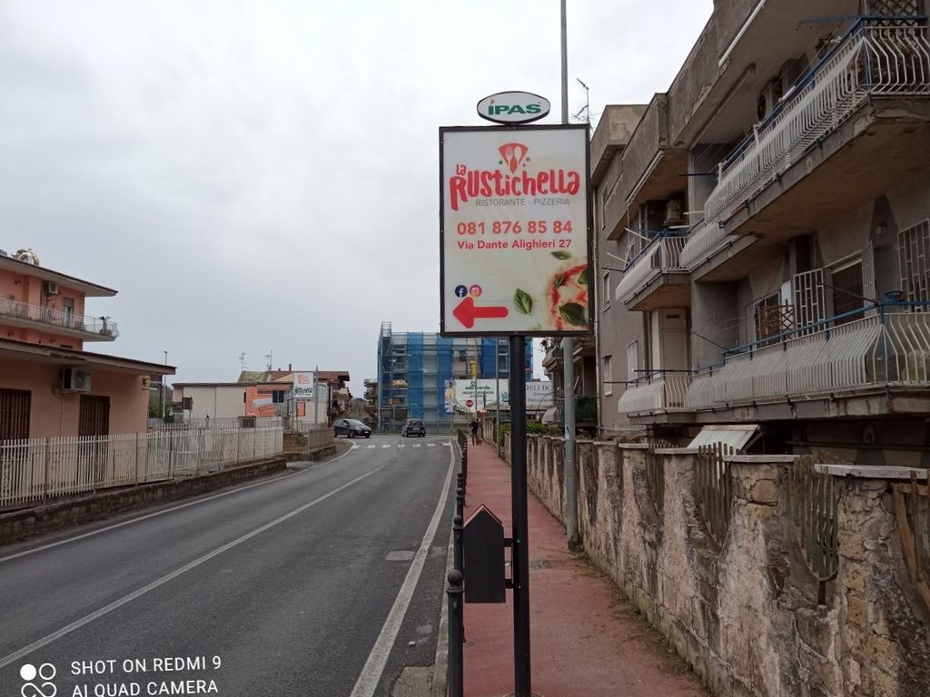 Impianto TABELLA a Quarto, in zona OVS