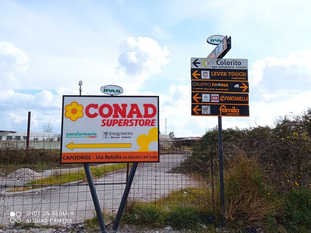 Impianto CARTELLONISTICA a Casagiove, in zona Gran Caffè Carraturo