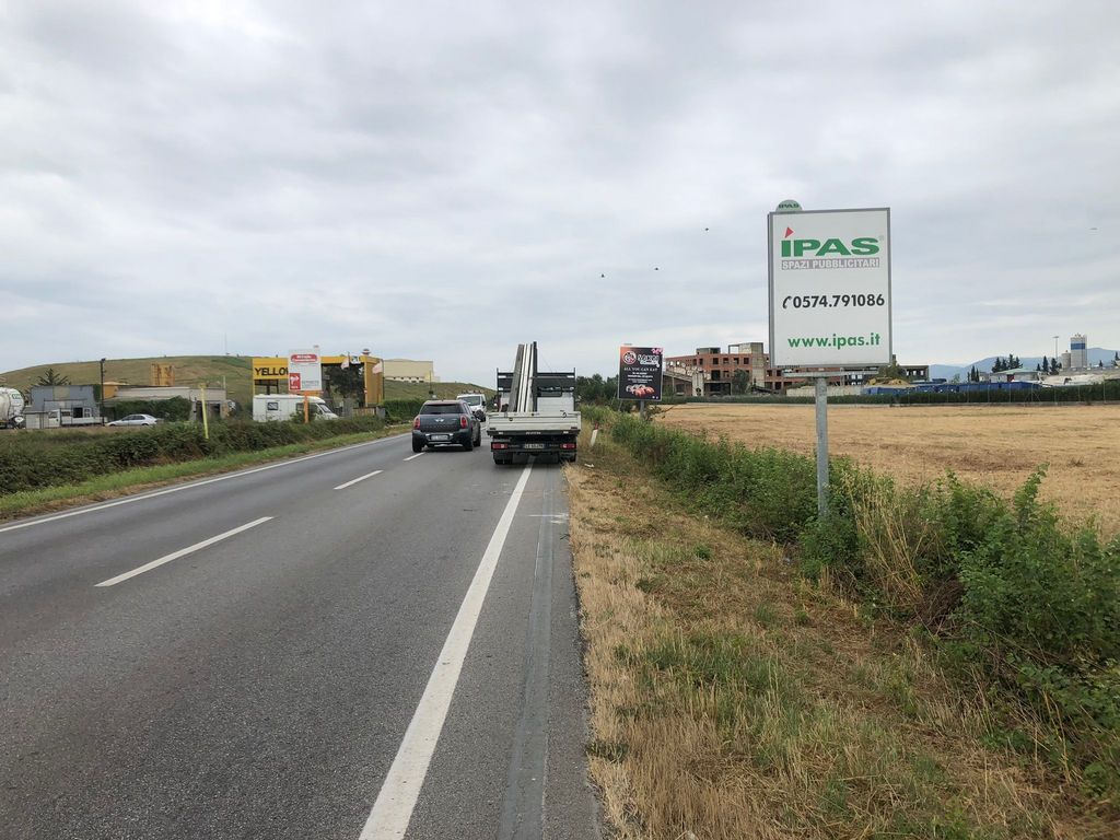 Impianto CARTELLONISTICA a Pisa, in zona Cassa di Risparmio di Pisa