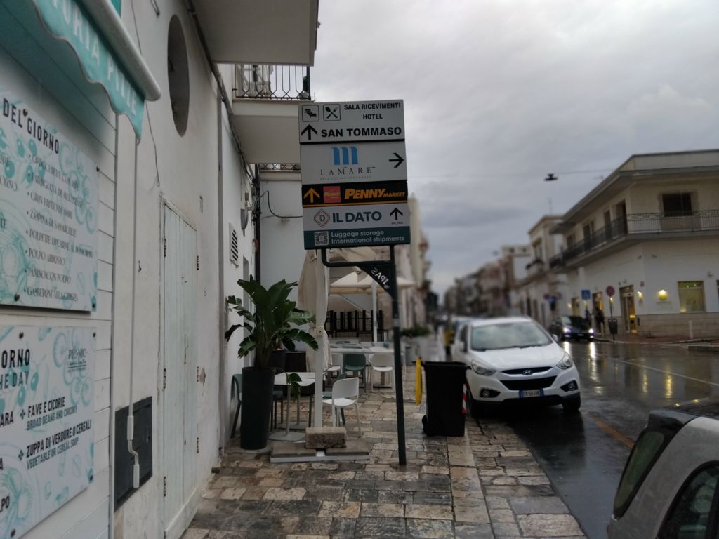 Impianto FRECCE / PREINSEGNE a Polignano a Mare, in zona Trattoria dal Monaco