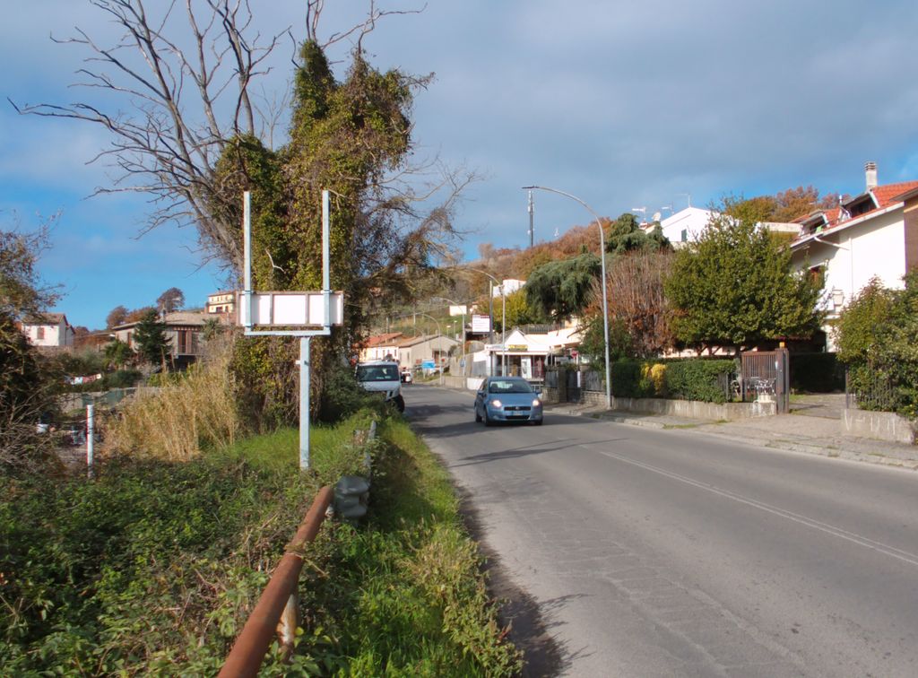 Impianto CARTELLONISTICA a Montefiascone, in zona Corpus Domini